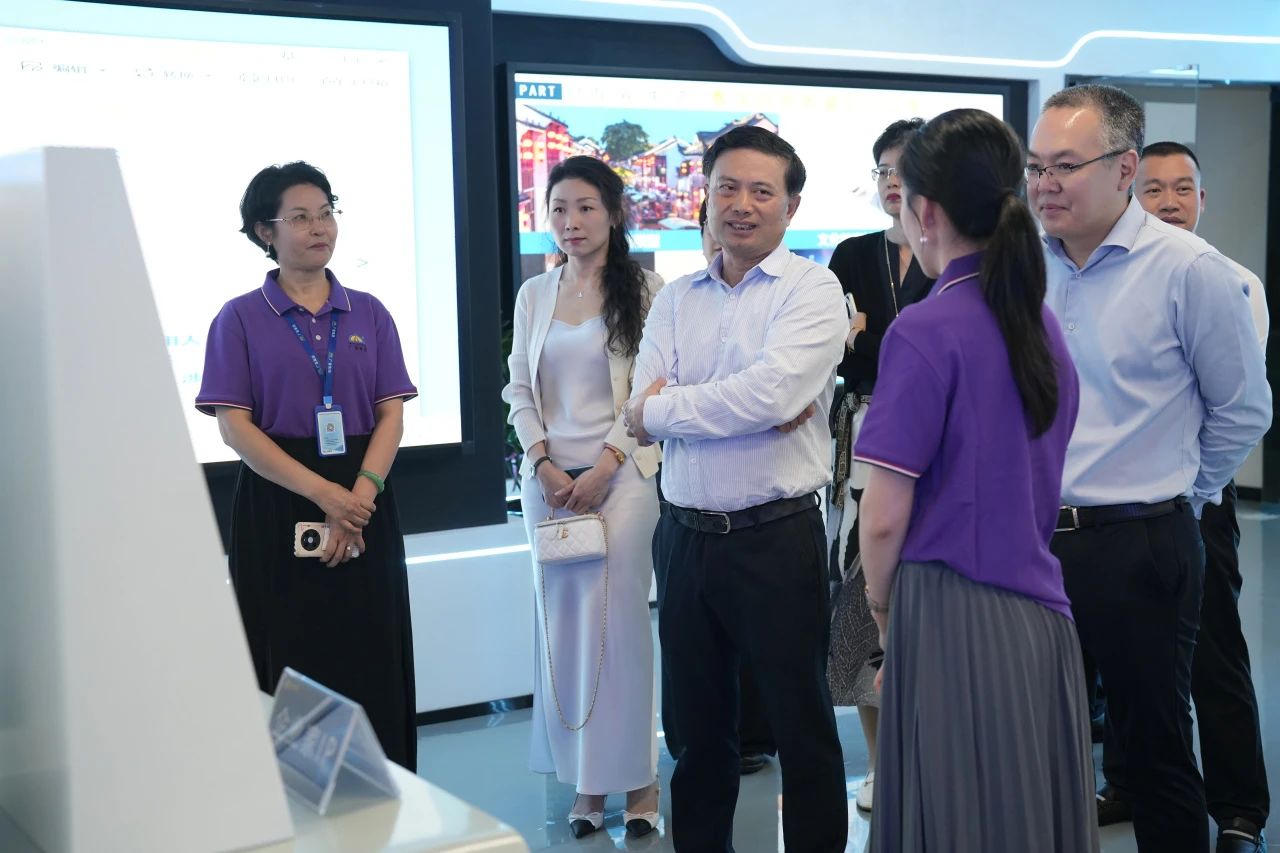 民盈集团、天安数码城向导一行莅临威客电竞VKGAME集团旅行交流